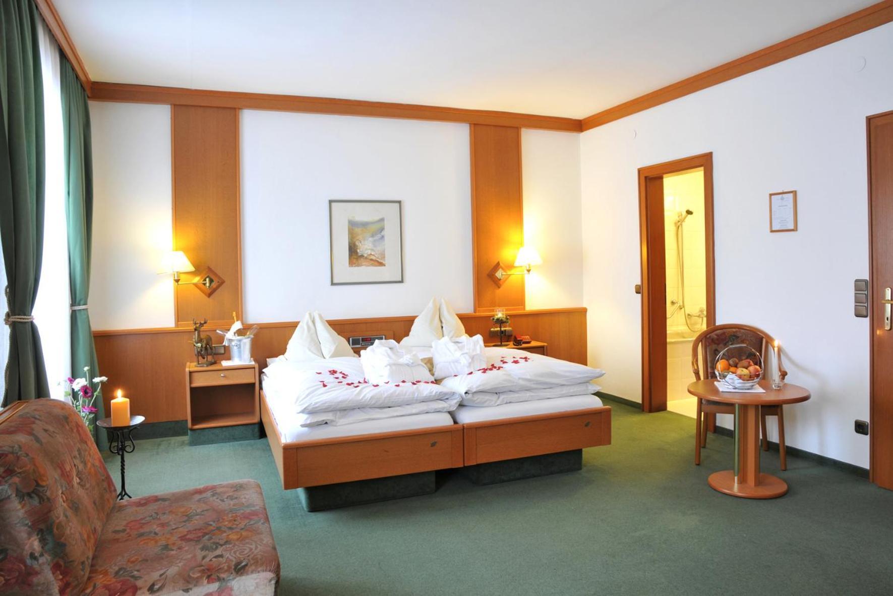 Hotel Zum Goldenen Hirschen Freistadt Bagian luar foto