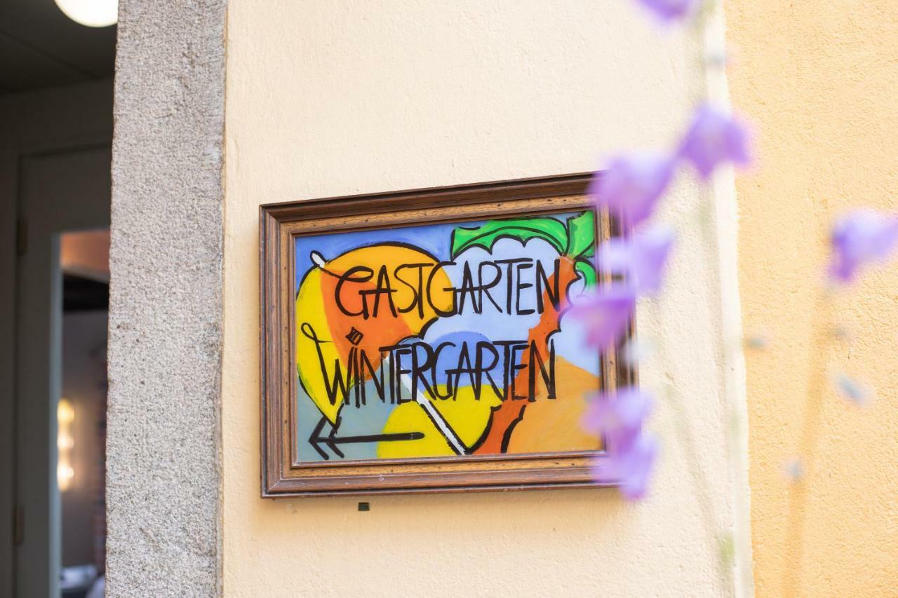 Hotel Zum Goldenen Hirschen Freistadt Bagian luar foto